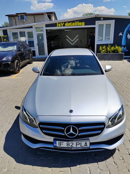 Mercedes-Benz E 200