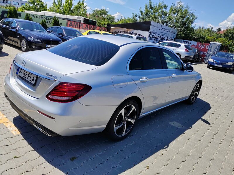 Mercedes-Benz E 200