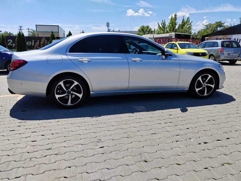 Mercedes-Benz E 200